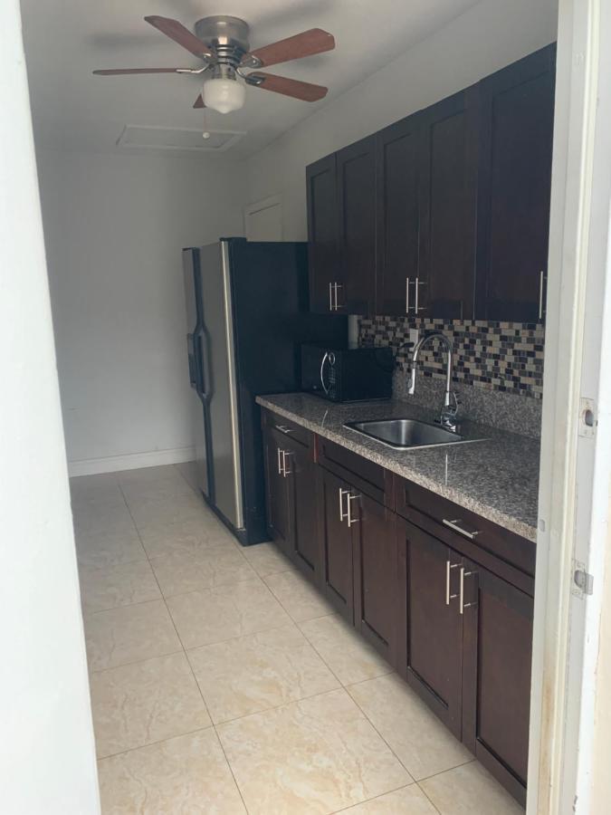 Miami Guest Suite By Airport エクステリア 写真
