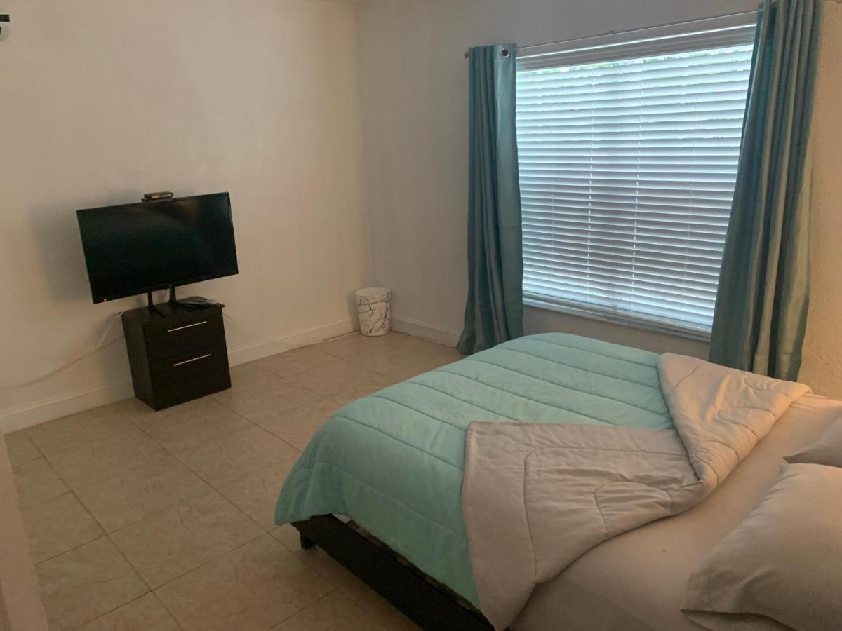Miami Guest Suite By Airport エクステリア 写真